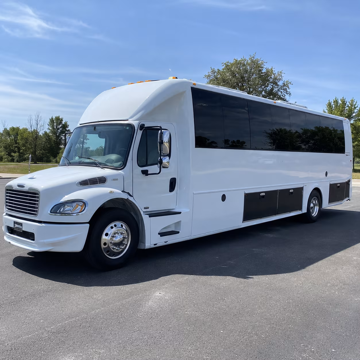 bend 40 passenger party bus