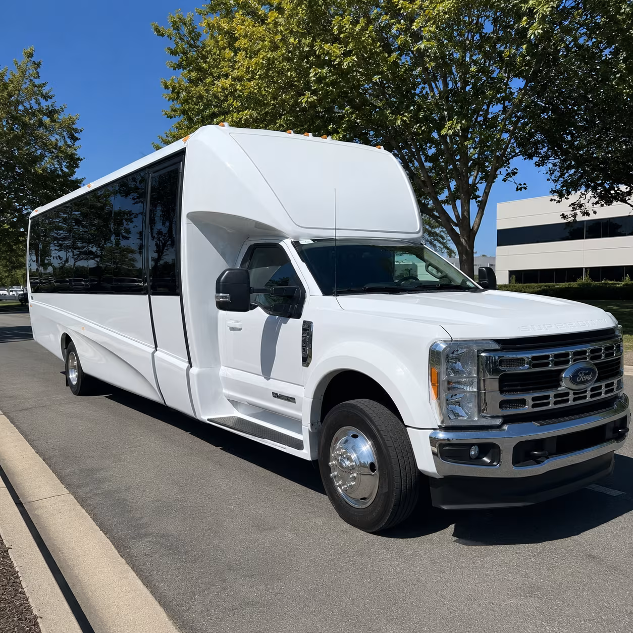 bend charter bus