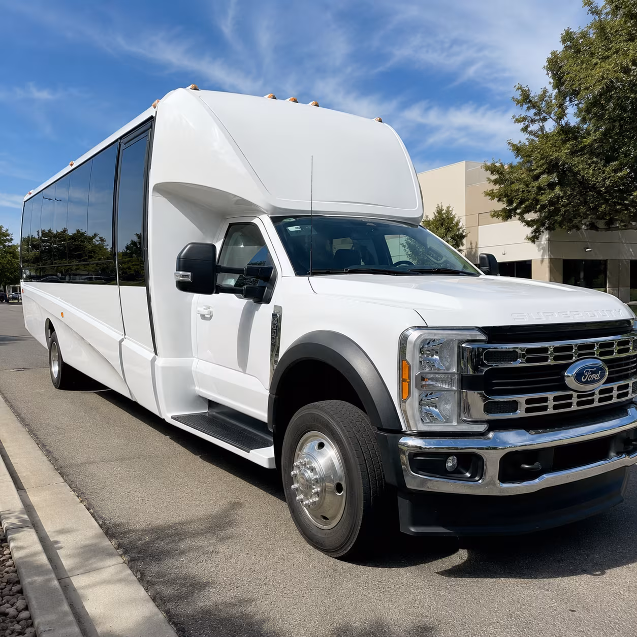 bend charter bus