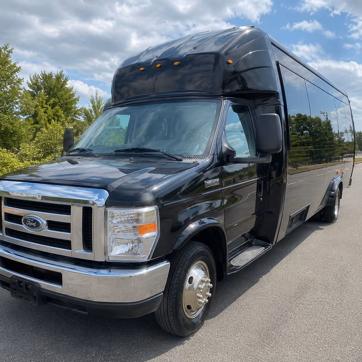 bend holiday party bus rental