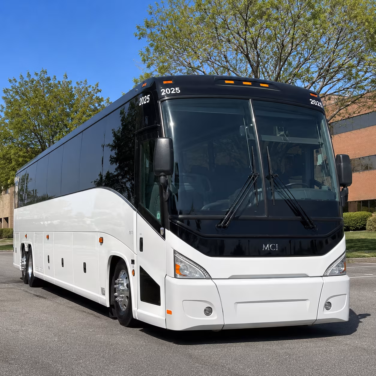 long distance charter buses from bend to portland and the willamette valley