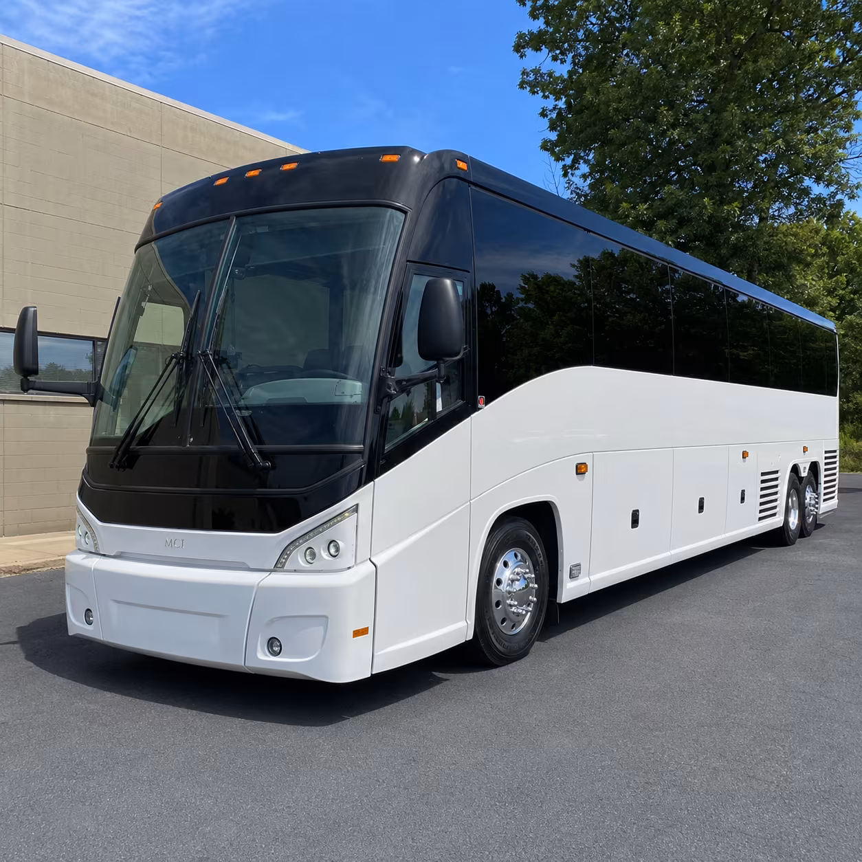 military shuttle buses for oregon national guard and reserve units near bend