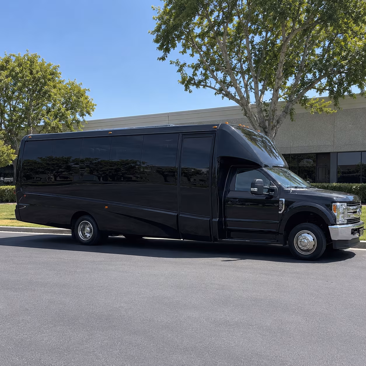 party buses to shows at volcanic theatre pub and downtown bend venues