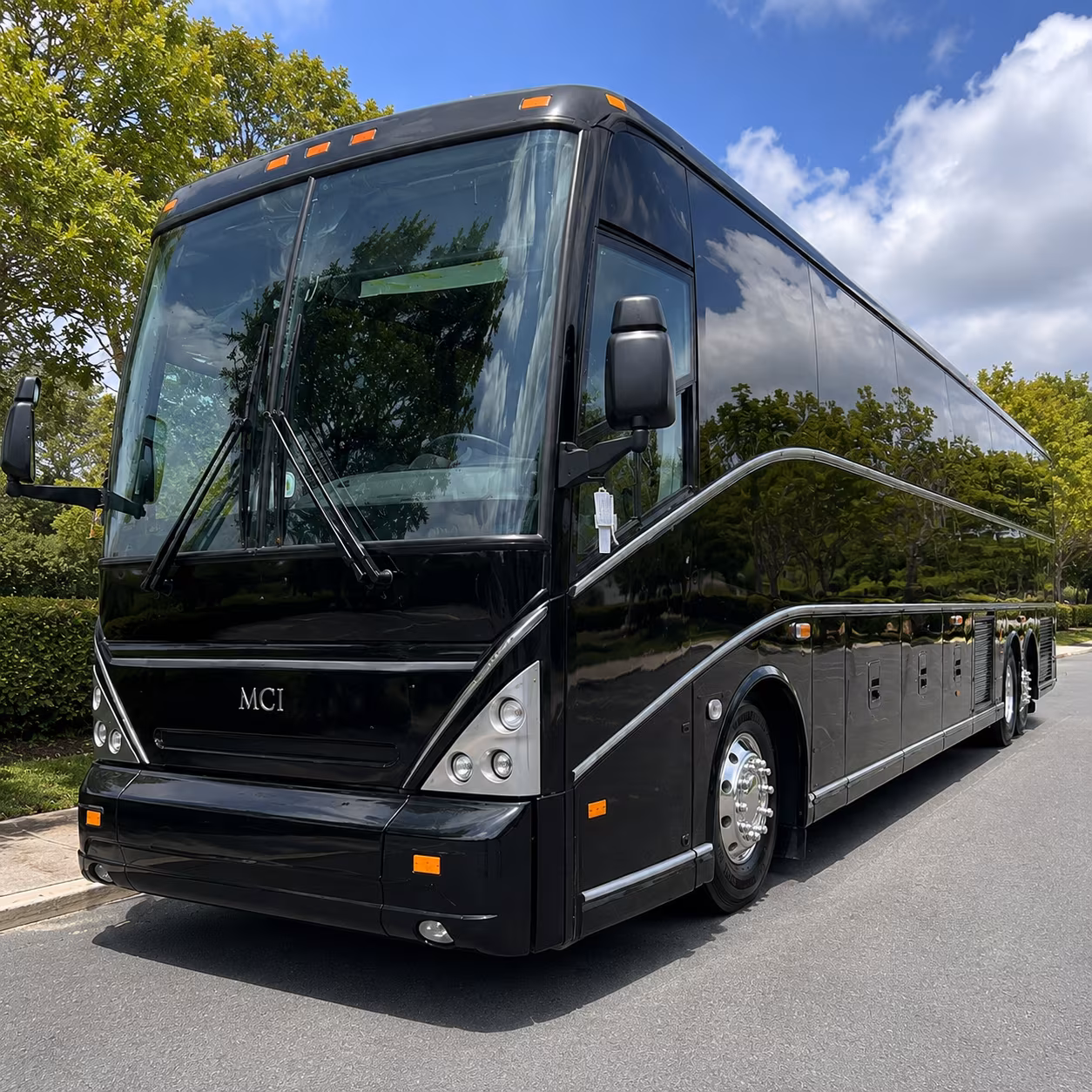 roberts field rdm charter bus rentals and airport transfers