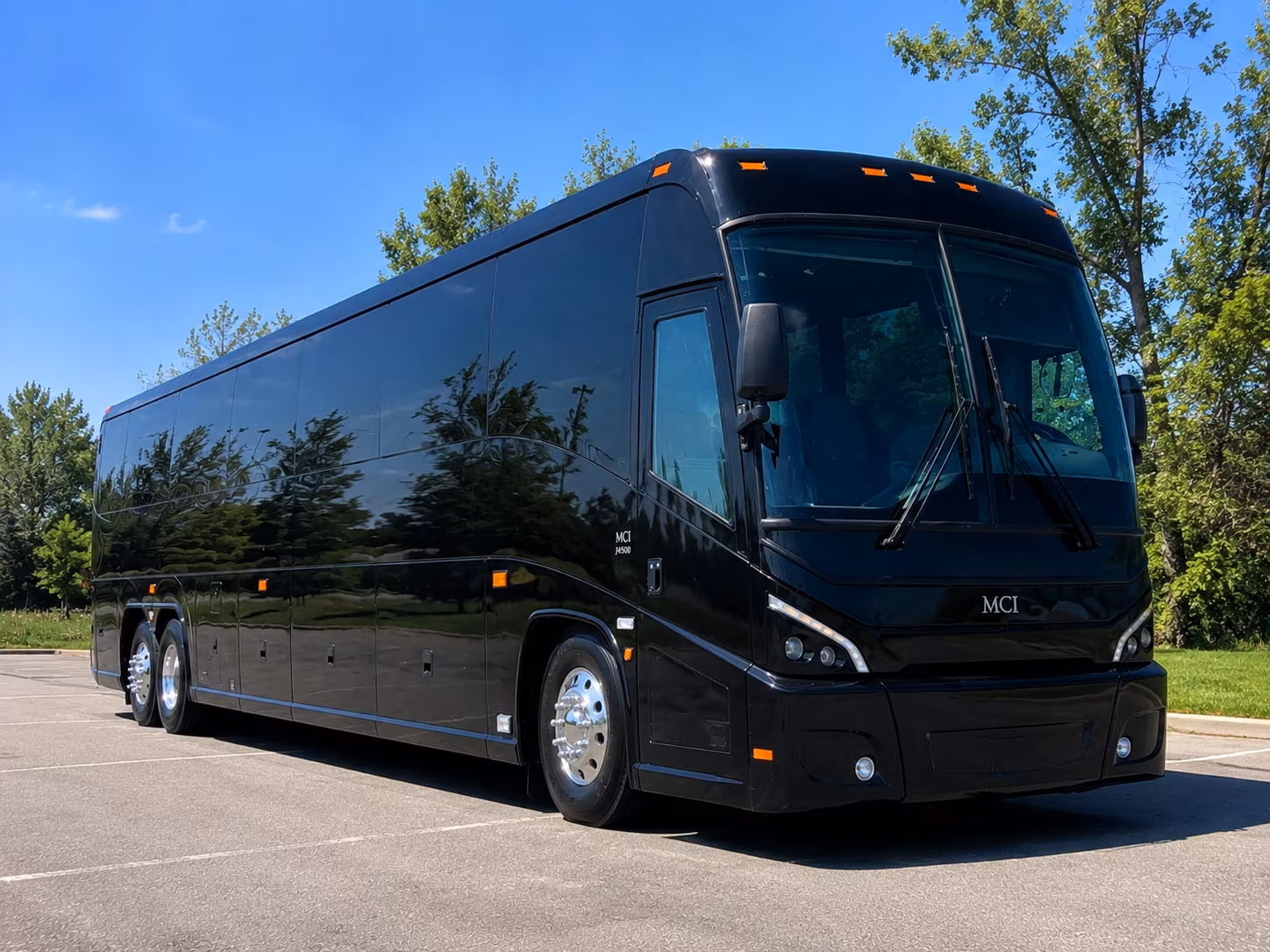 ski season corporate shuttle buses to mount bachelor