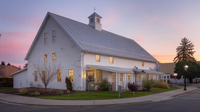 bush barn art center