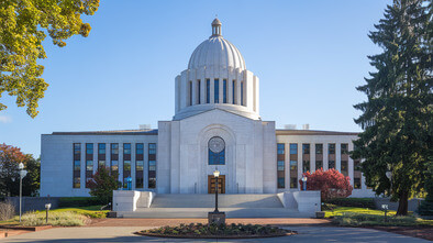 oregon state capitol